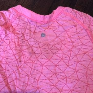 lululemon fitted tee